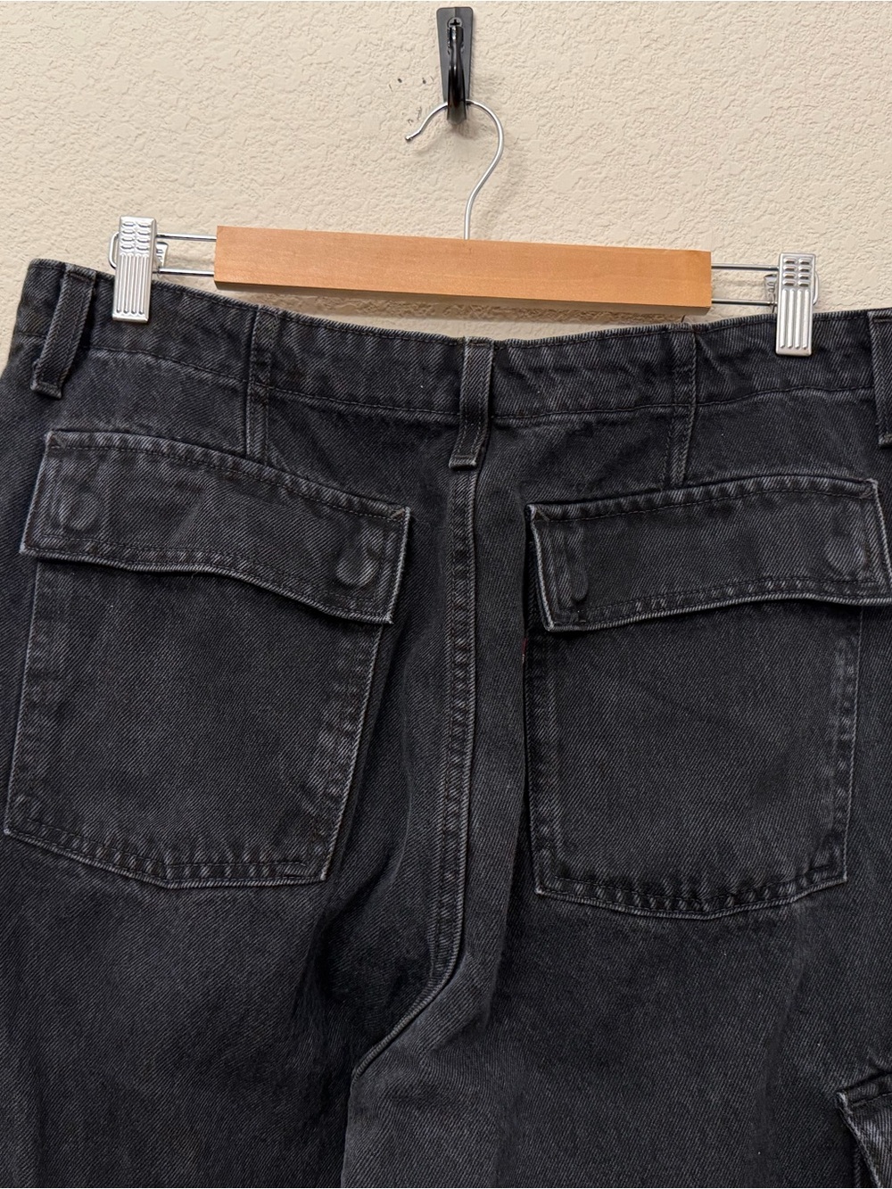 Levi's Black Cargo Wide-Leg Jeans 94 Baggy - Picture 7 of 15